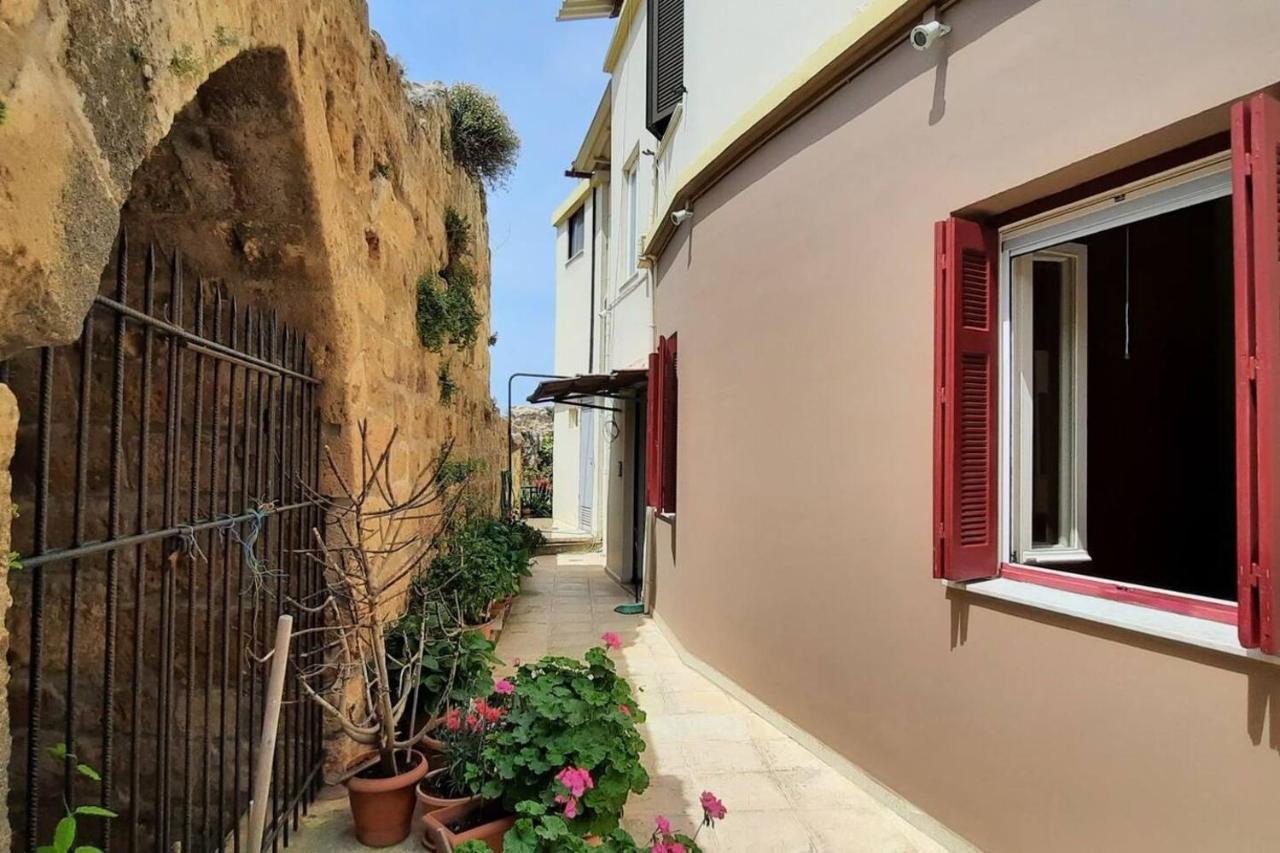 Veneris Residence 2-Bedroom Apartment In Chania La Canea Exterior foto